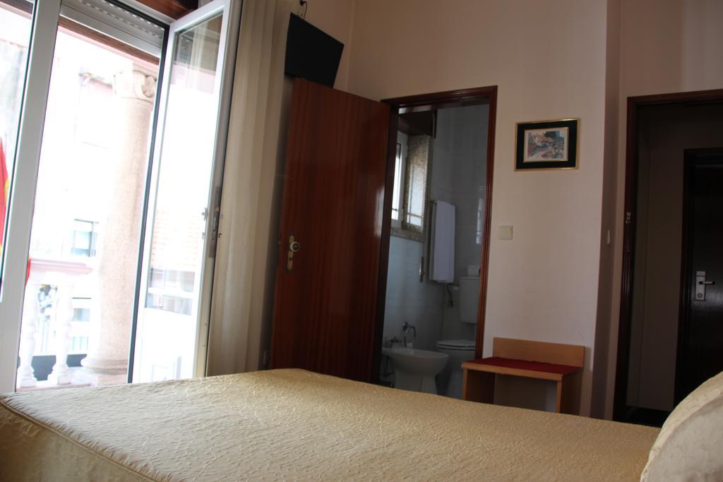Hotel Quasar Pedroucos  Buitenkant foto