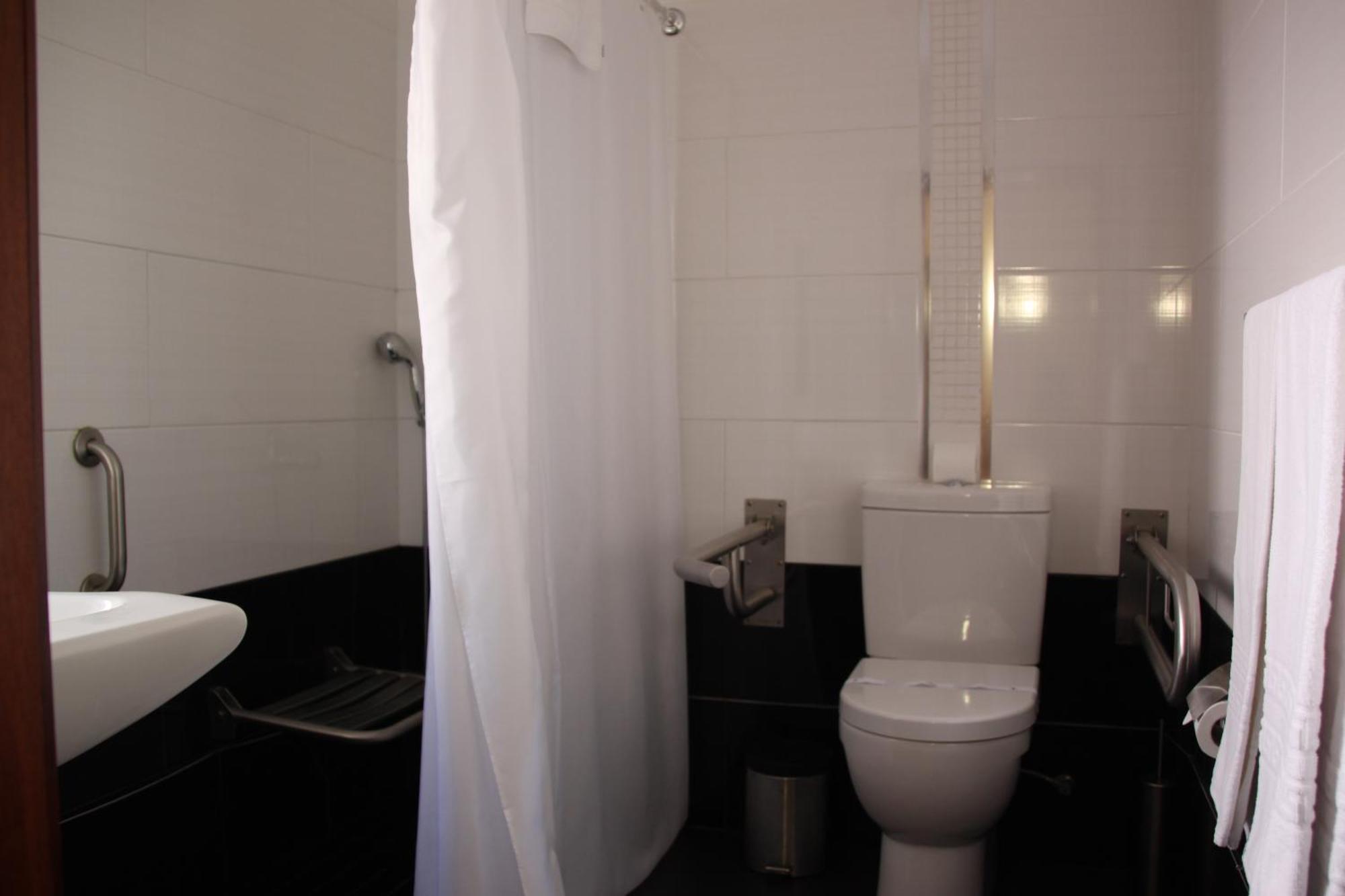 Hotel Quasar Pedroucos  Buitenkant foto