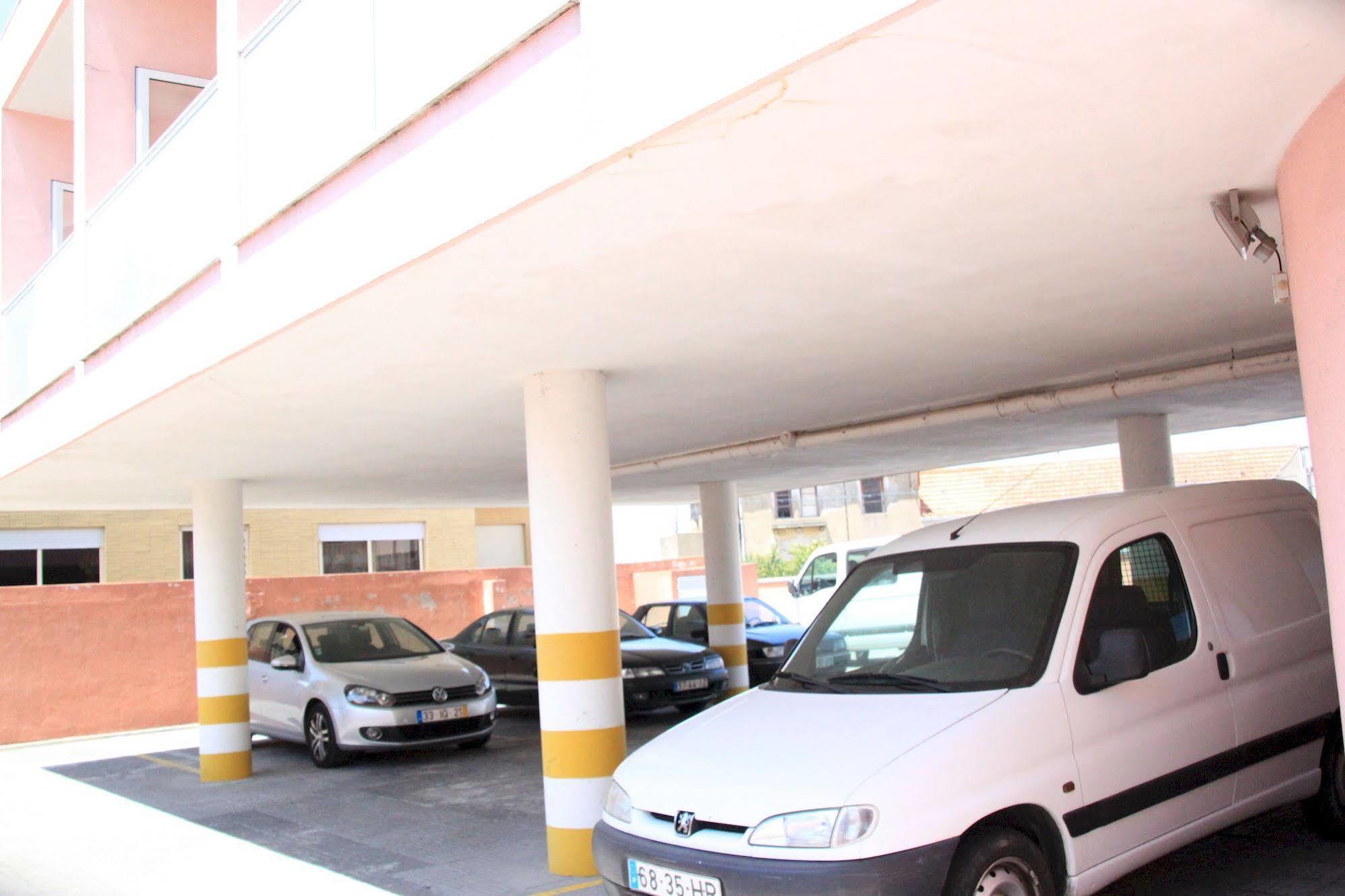 Hotel Quasar Pedroucos  Buitenkant foto