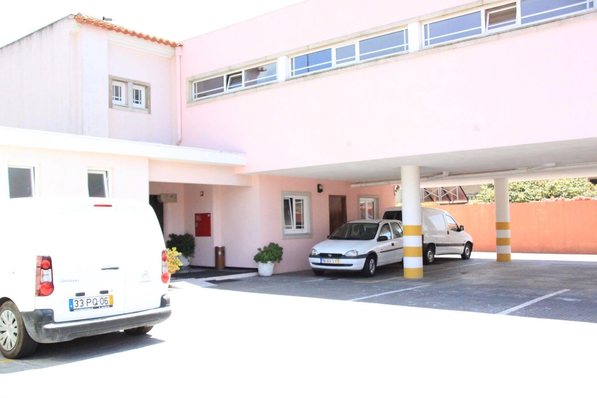 Hotel Quasar Pedroucos  Buitenkant foto