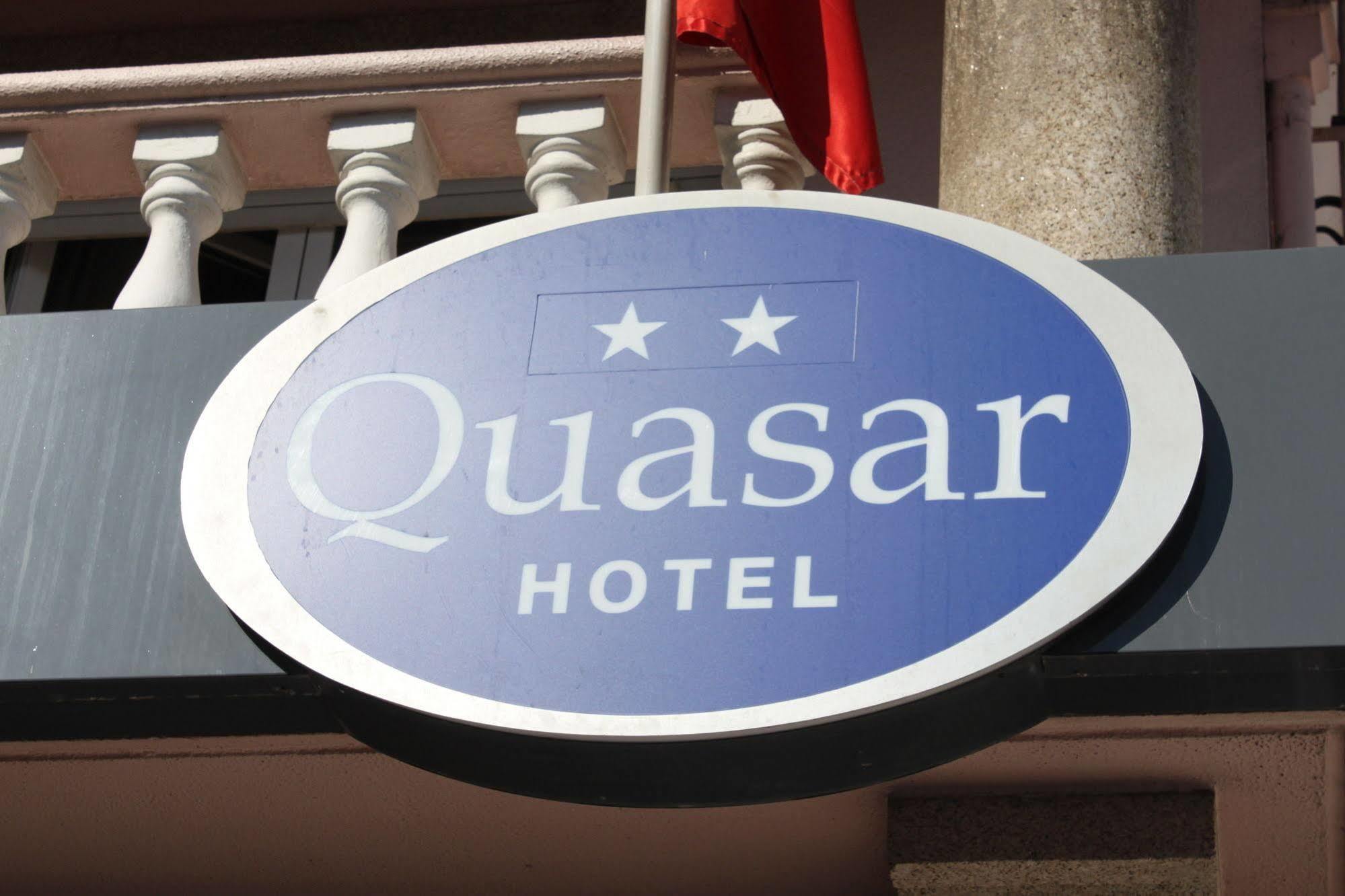 Hotel Quasar Pedroucos  Buitenkant foto